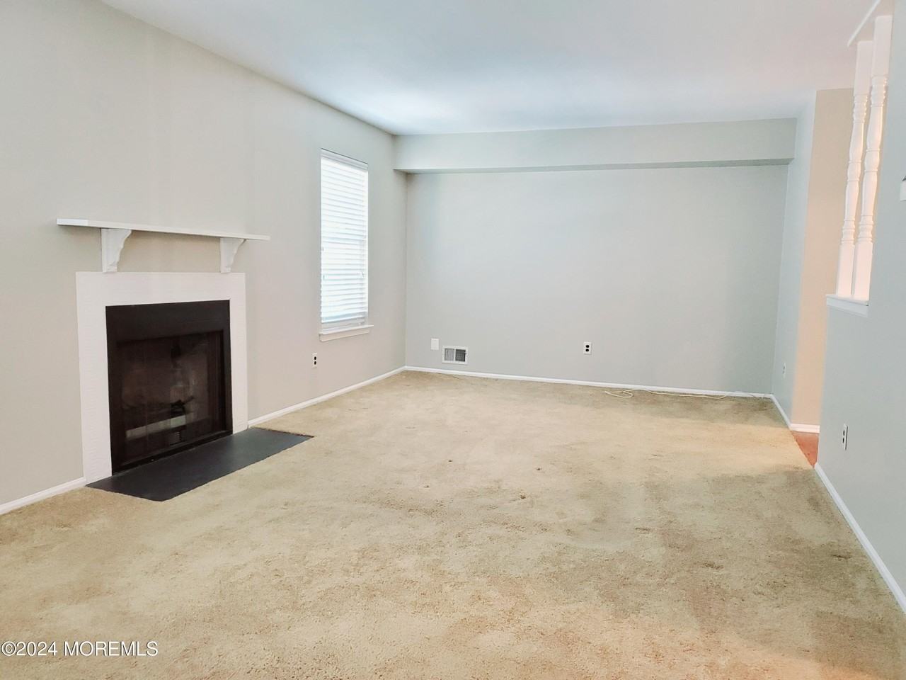 912 Wellington Pl - Photo 7 of 29