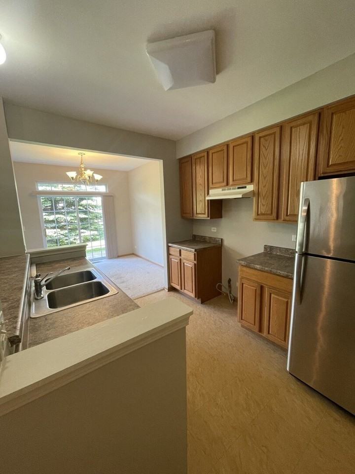 160 Concord Dr S Unit 160 - Photo 5 of 20