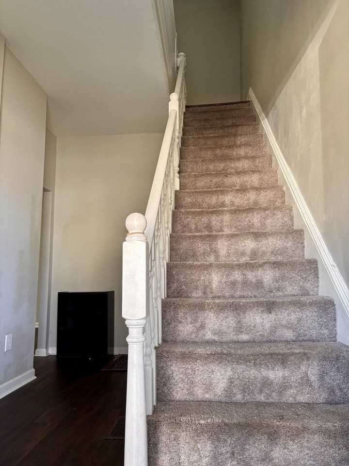 620 Oneida St - Photo 2 of 10