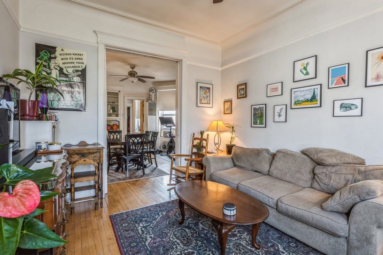 3140 N Kenmore Ave Apt 3 - Photo 3 of 11