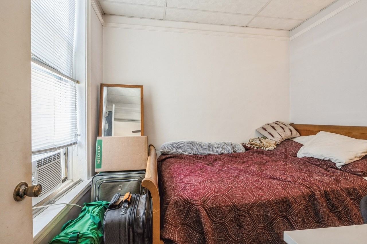 3140 N Kenmore Ave Apt 3 - Photo 4 of 11