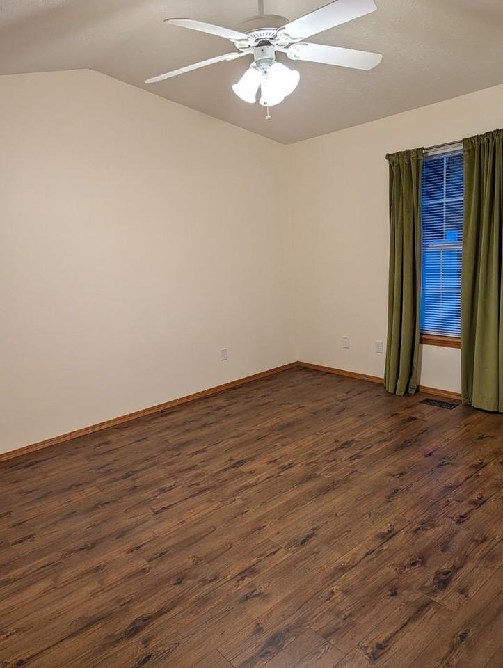 1001 Wartburg Dr - Photo 4 of 20