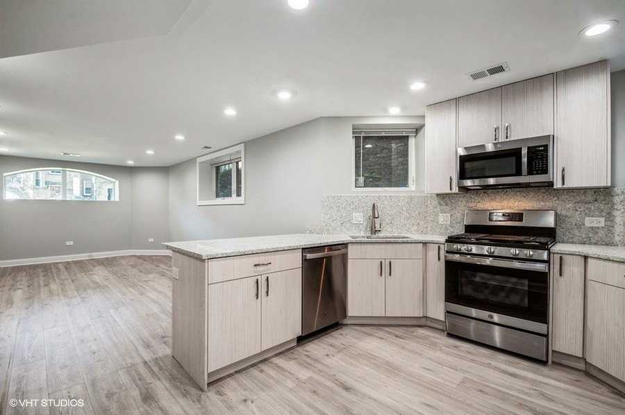 5915 N Artesian Avenue unit: Gdn - Photo 4 of 13