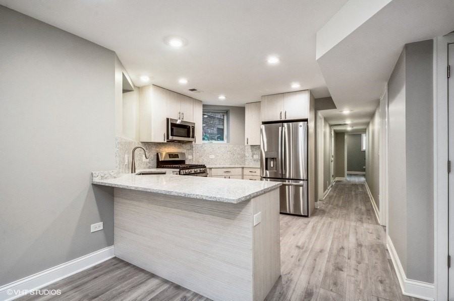 5915 N Artesian Avenue unit: Gdn - Photo 5 of 13