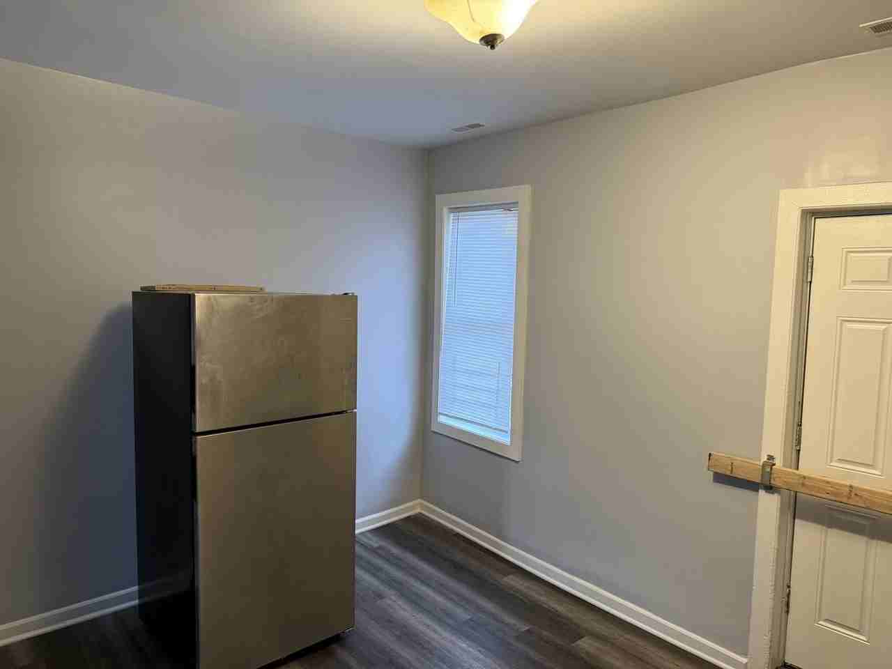 10800 S Hoxie Ave Apt 2f - Photo 5 of 11