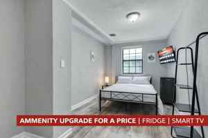 featured image of W 6th St