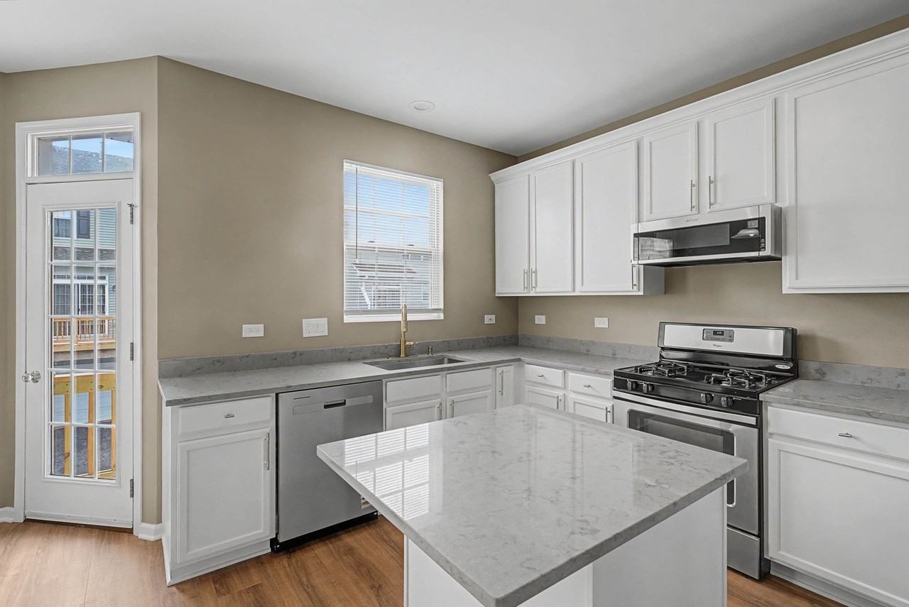 1475 W Sedgewood Ct Unit 1475 - Photo 6 of 22