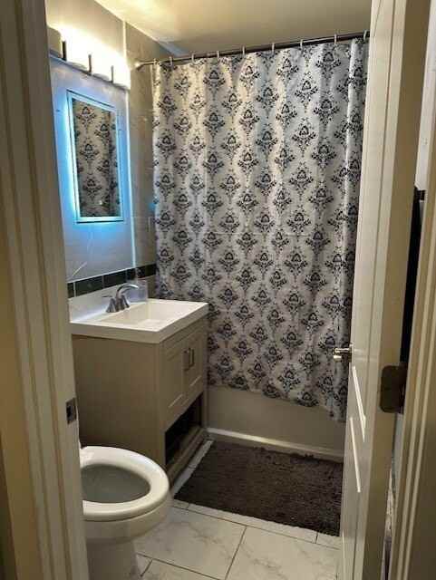 1617 W Glenlake Ave Apt 1w - Photo 5 of 12