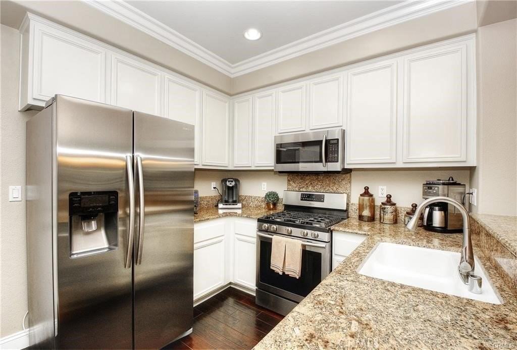 9 Whitworth St - Photo 5 of 21