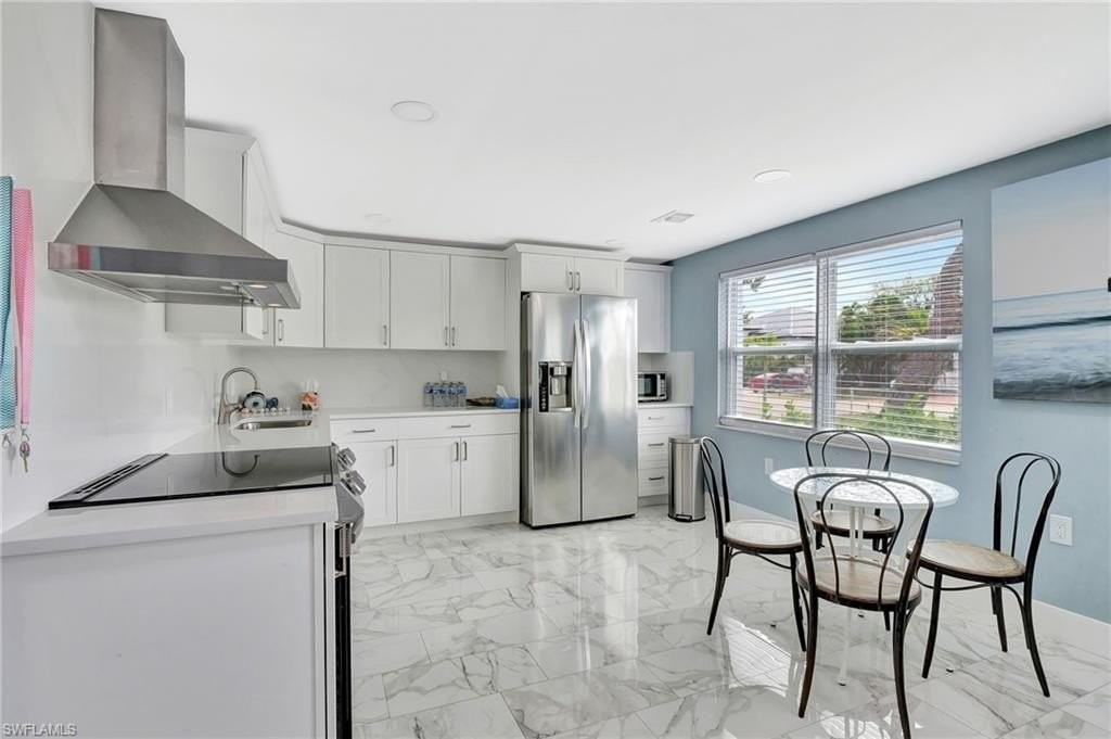 1009 Ridge St - Photo 5 of 30