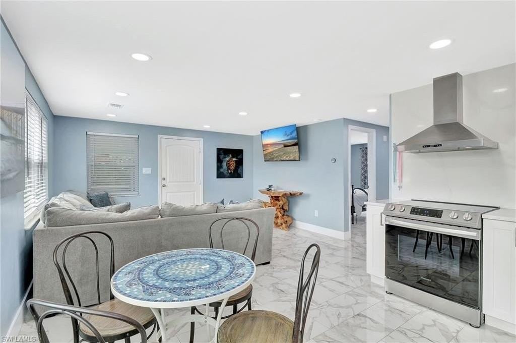 1009 Ridge St - Photo 7 of 30