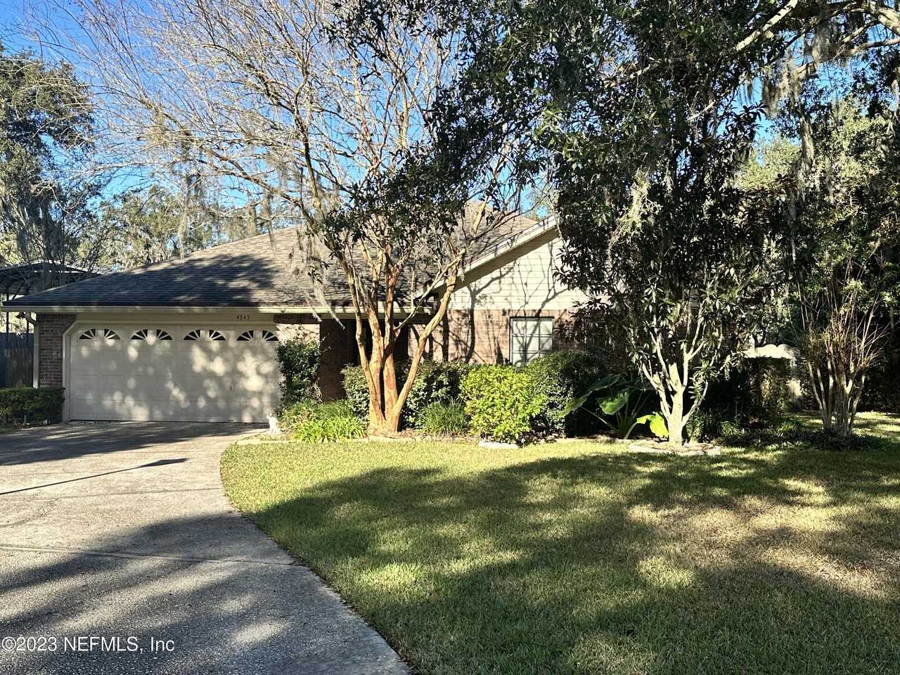 4345 Gran Meadows Ln S