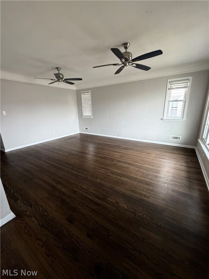 3023 Torrington Ave - Photo 3 of 17