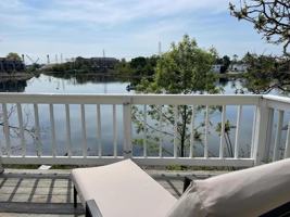 featured image of 172 Northwest St #C