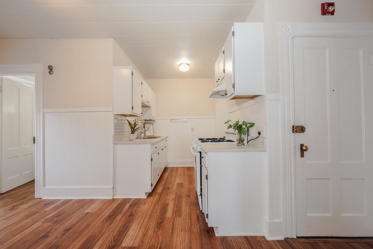 97 Bridge St #9 - Photo 4 of 35