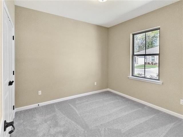 16214 Thorncrown Ln - Photo 4 of 13