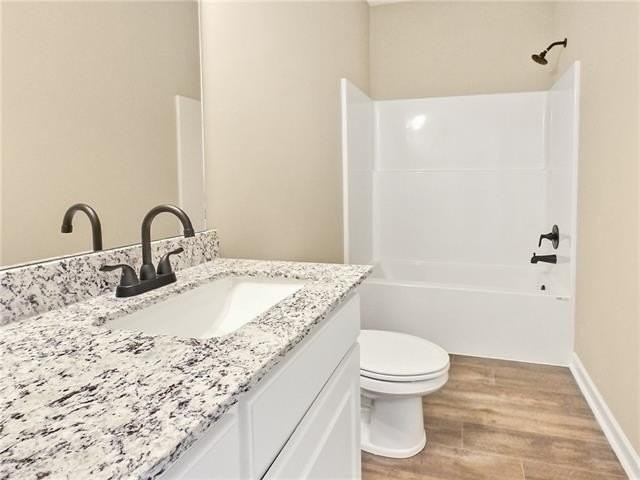 16214 Thorncrown Ln - Photo 5 of 13