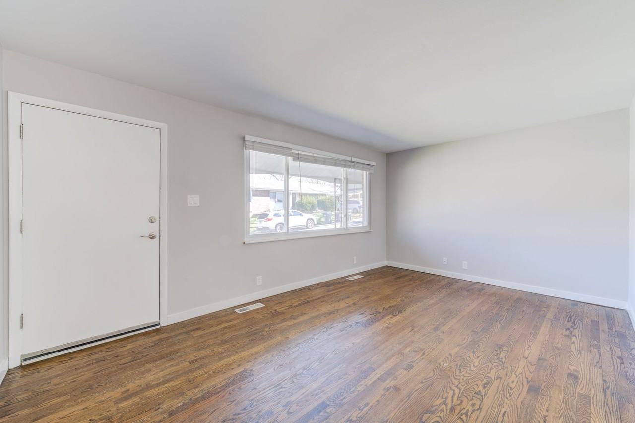 2309 Ida Dr - Photo 5 of 18