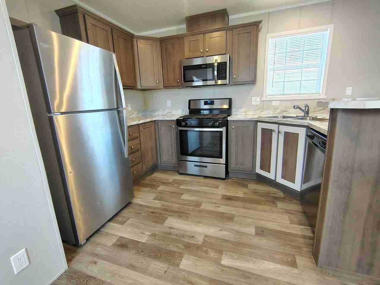 5201 Chantelle Dr #134 - Photo 3 of 12