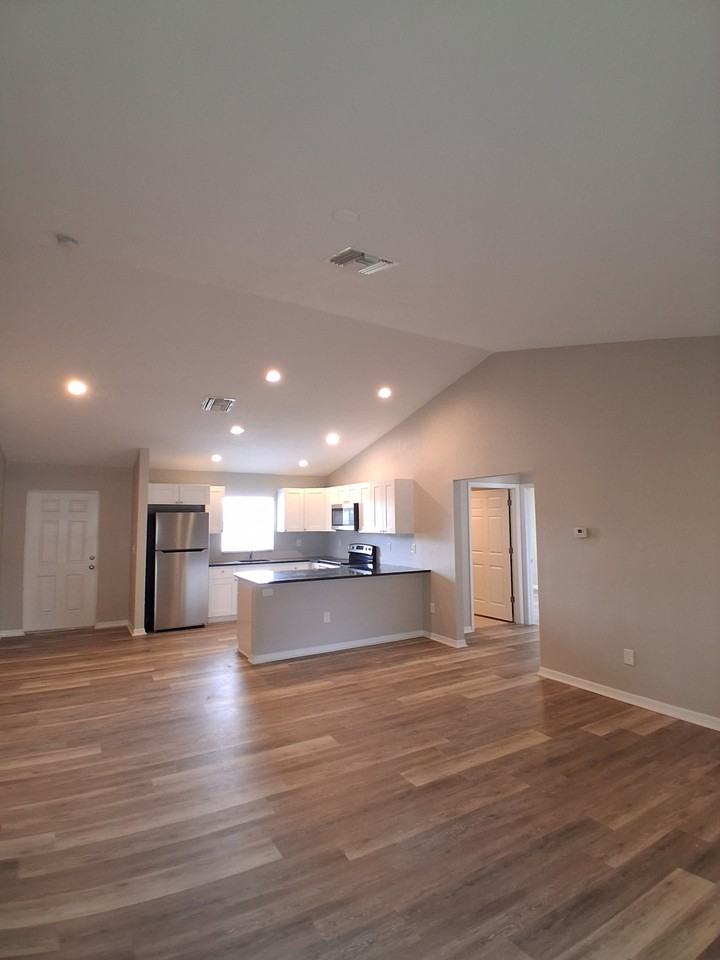 7061 Tide Cir #1 - Photo 3 of 15