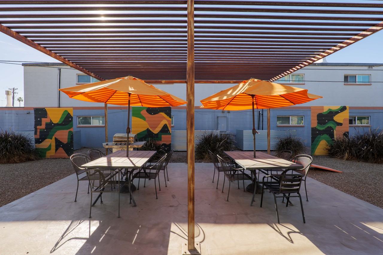 121 E Broadway Rd #9