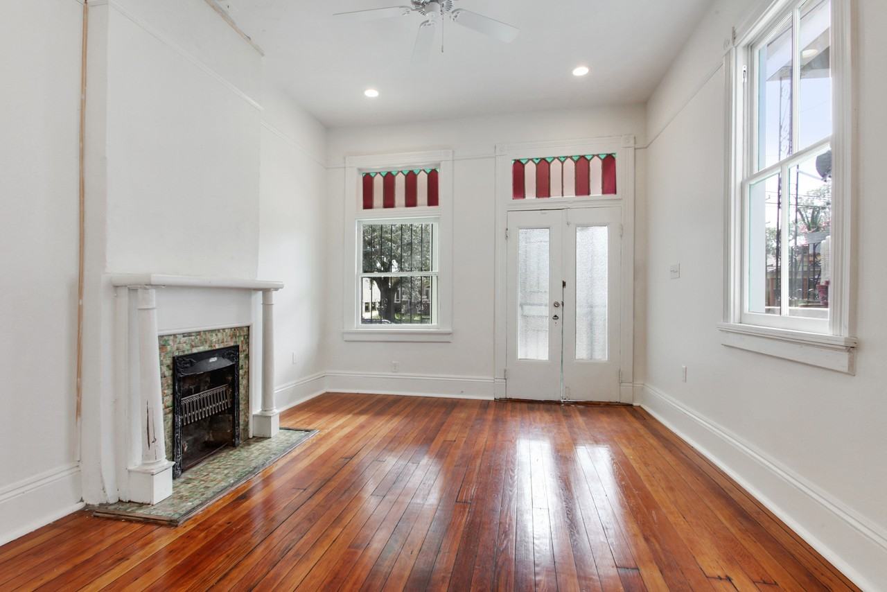 3025 Banks St - Photo 4 of 13