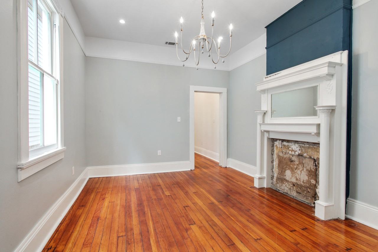 3025 Banks St - Photo 5 of 13