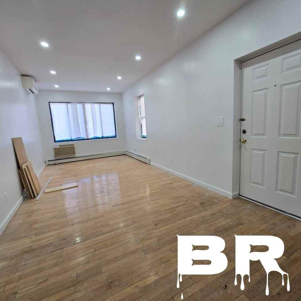 1111 Sheepshead Bay Rd #1R - Photo 2 of 4