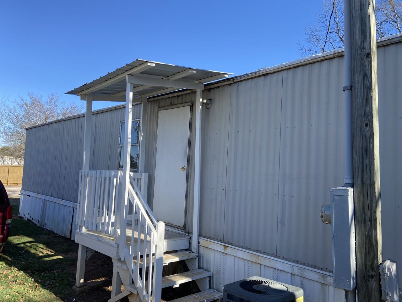 612 N Main St - Photo 2 of 15