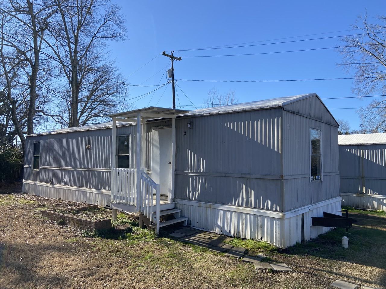 612 N Main St - Photo 3 of 15