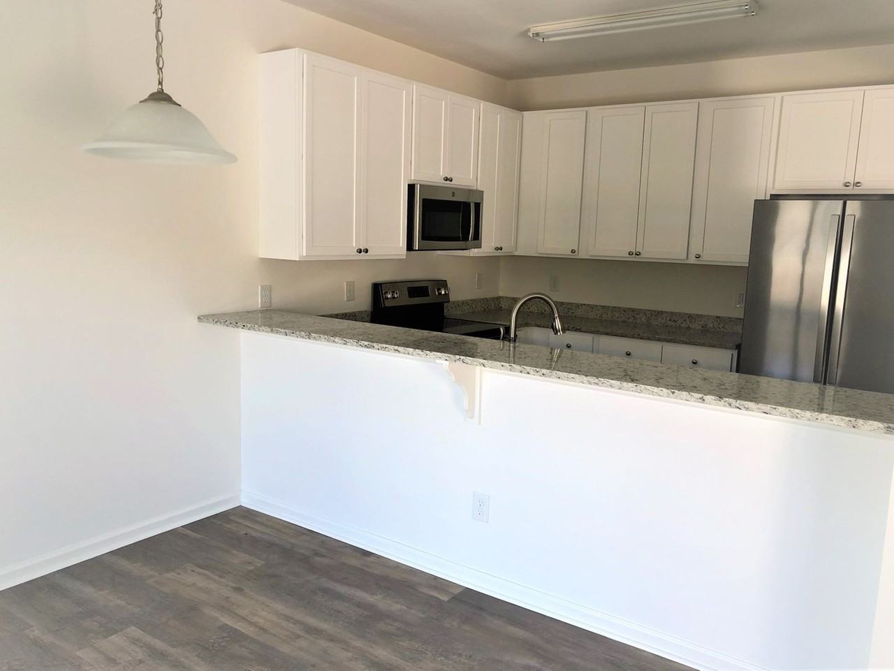 1701 E 1st St - Photo 7 of 39