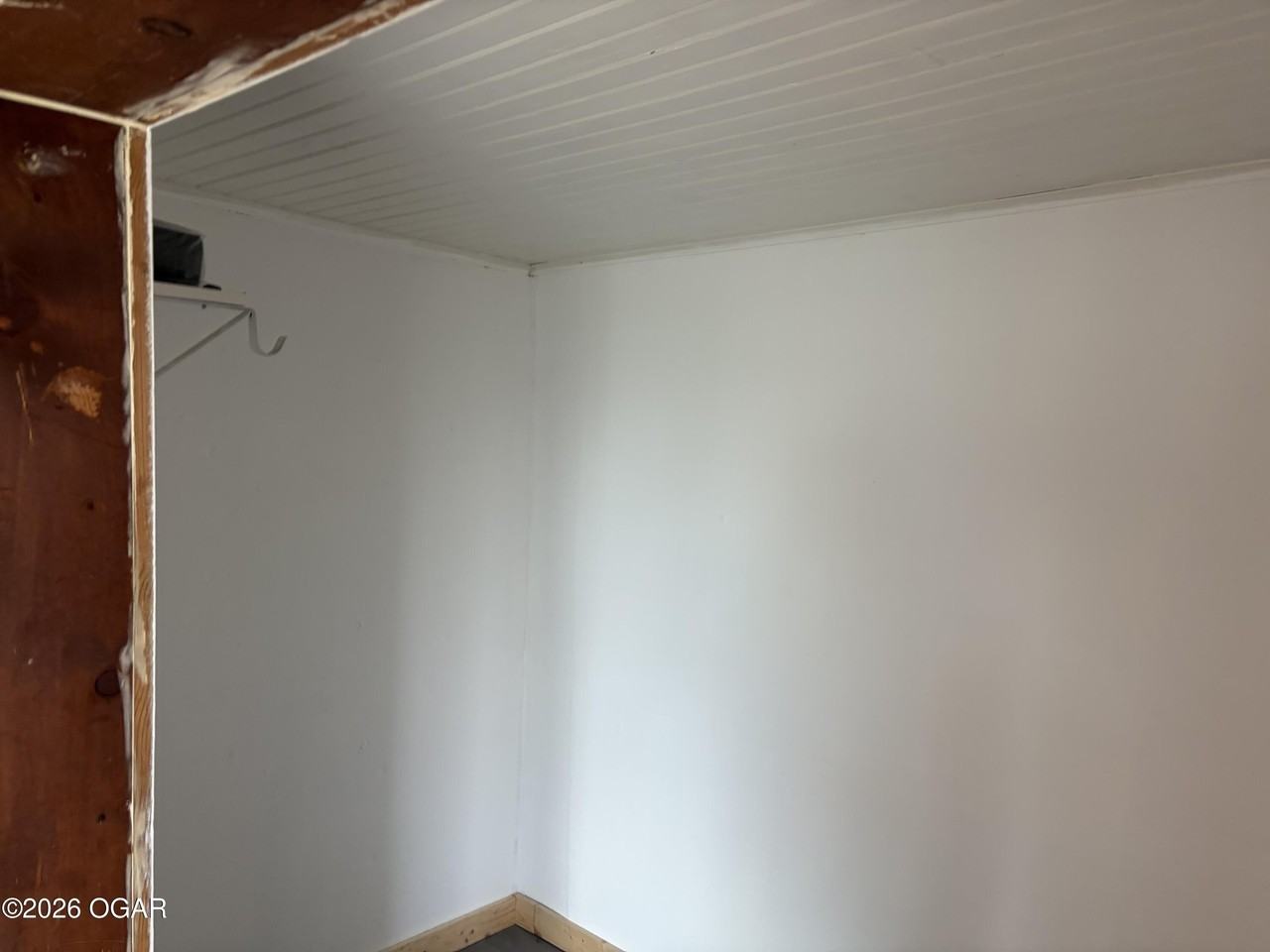 718 Indiana Ave - Photo 4 of 8