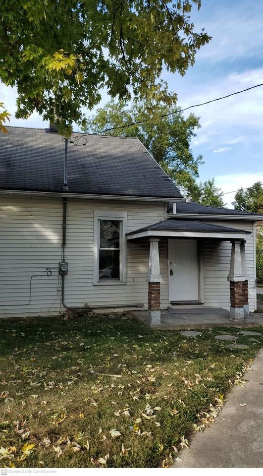 118 Medford St - Photo 2 of 17