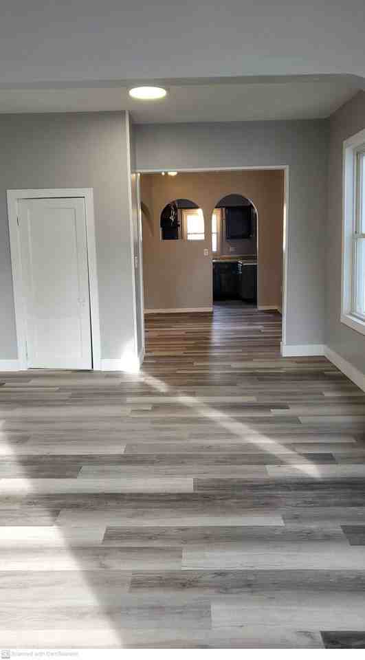 118 Medford St - Photo 6 of 17