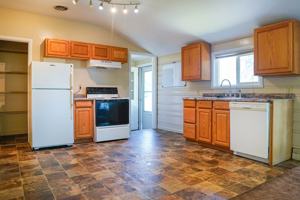 featured image of 1604 E Main St #4