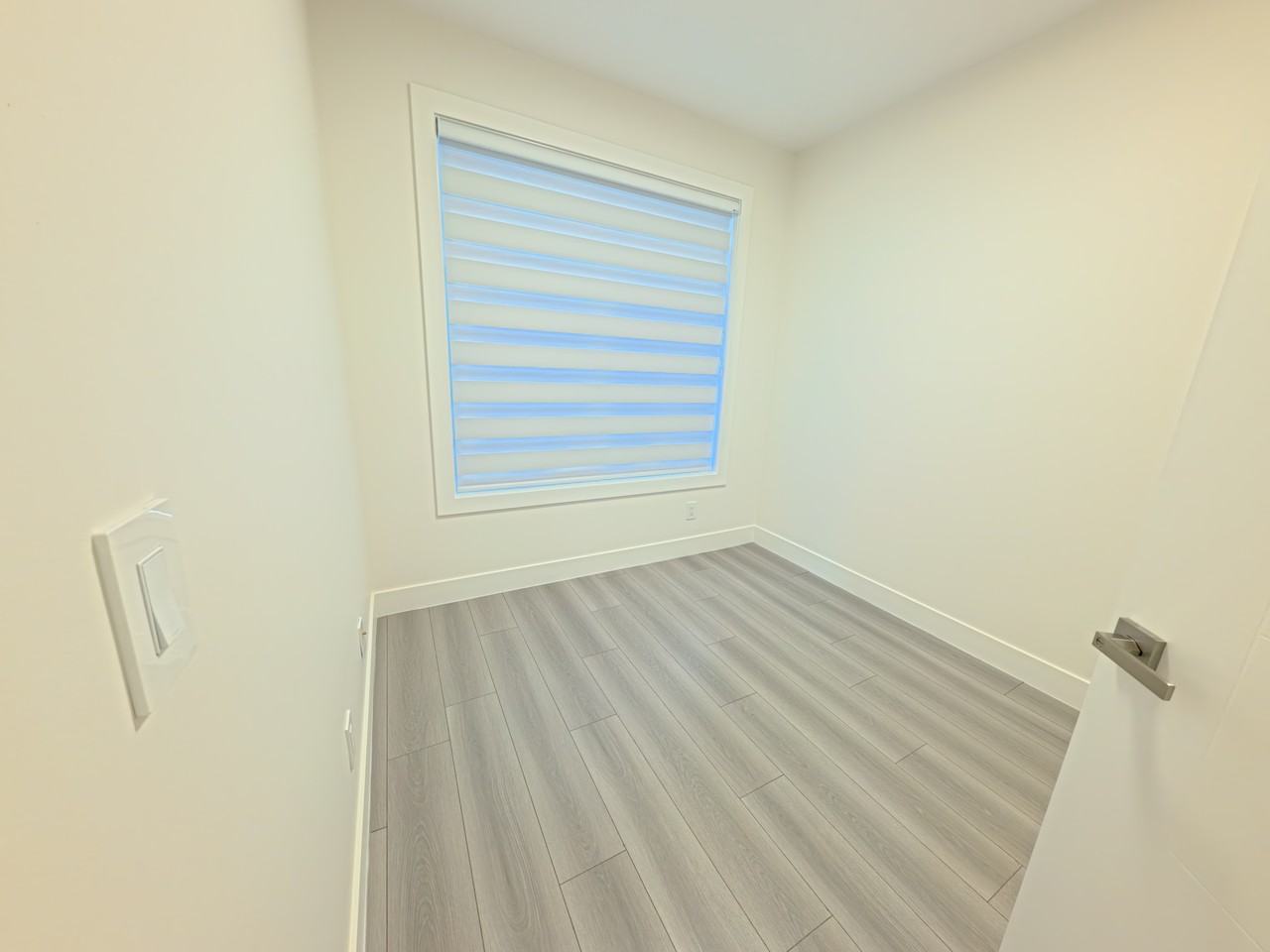 14685 88 Avenue - Photo 3 of 7