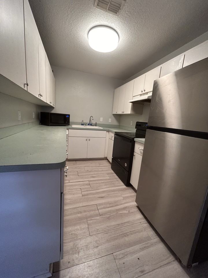 1658 Sw 108th Ln #1 - Photo 6 of 8