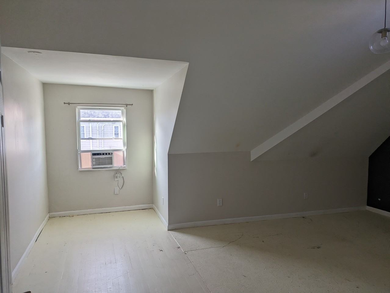 200 E Maxwell St #10 - Photo 6 of 11