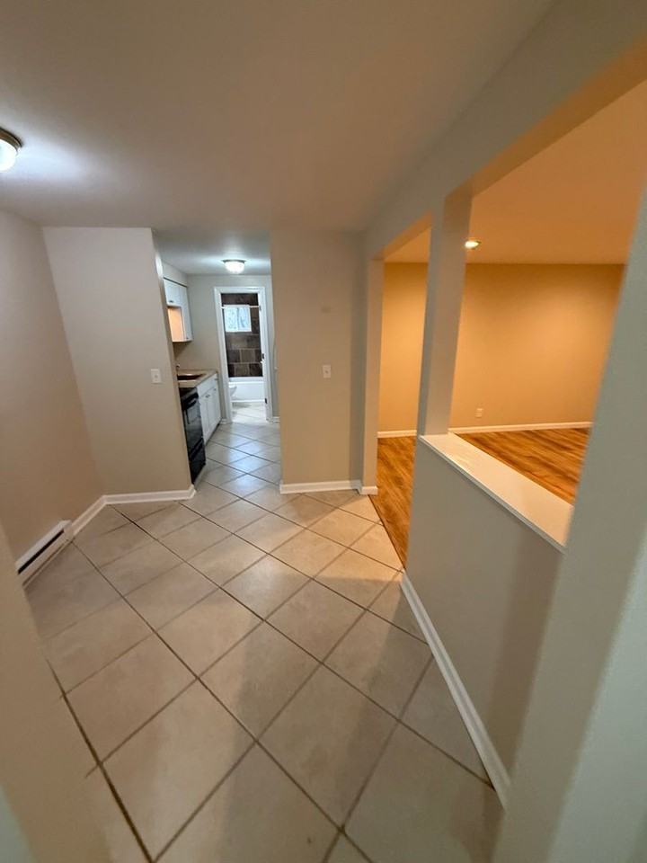 River Rock of Flushing Apartments - Photo 3 of 17