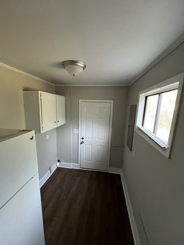 3614 Norwich St - Photo 5 of 11