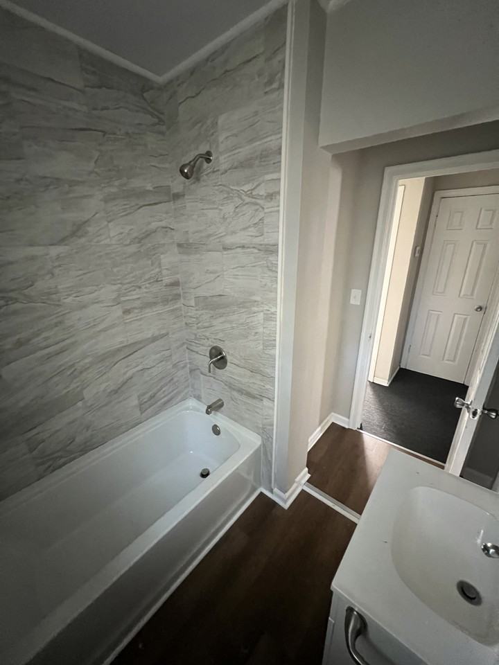 3614 Norwich St - Photo 6 of 11