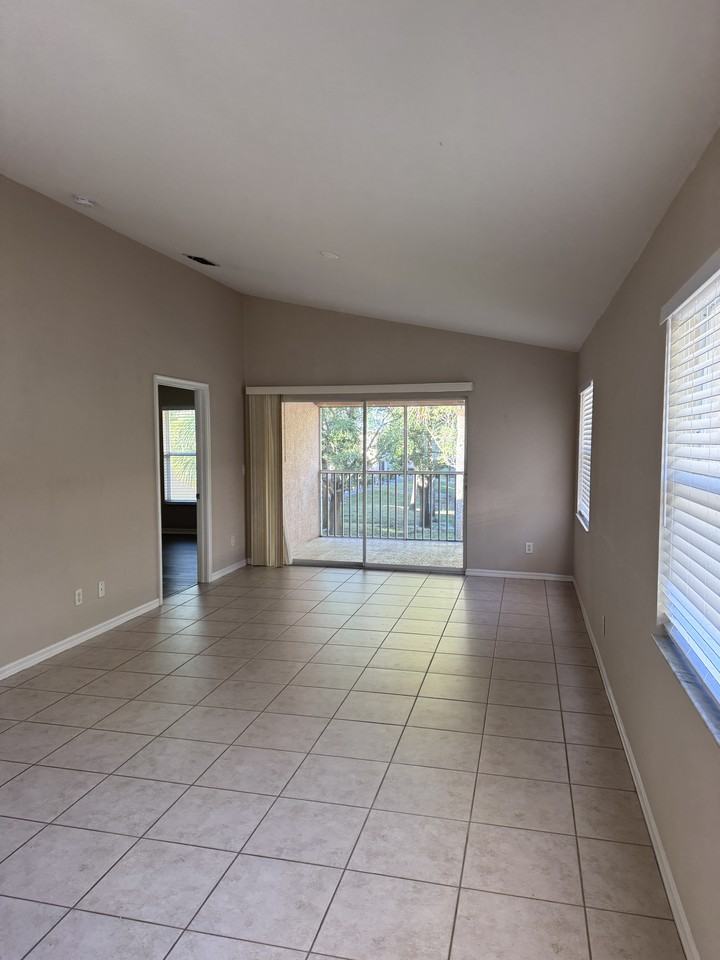 26729 Little John Ct - Photo 6 of 18