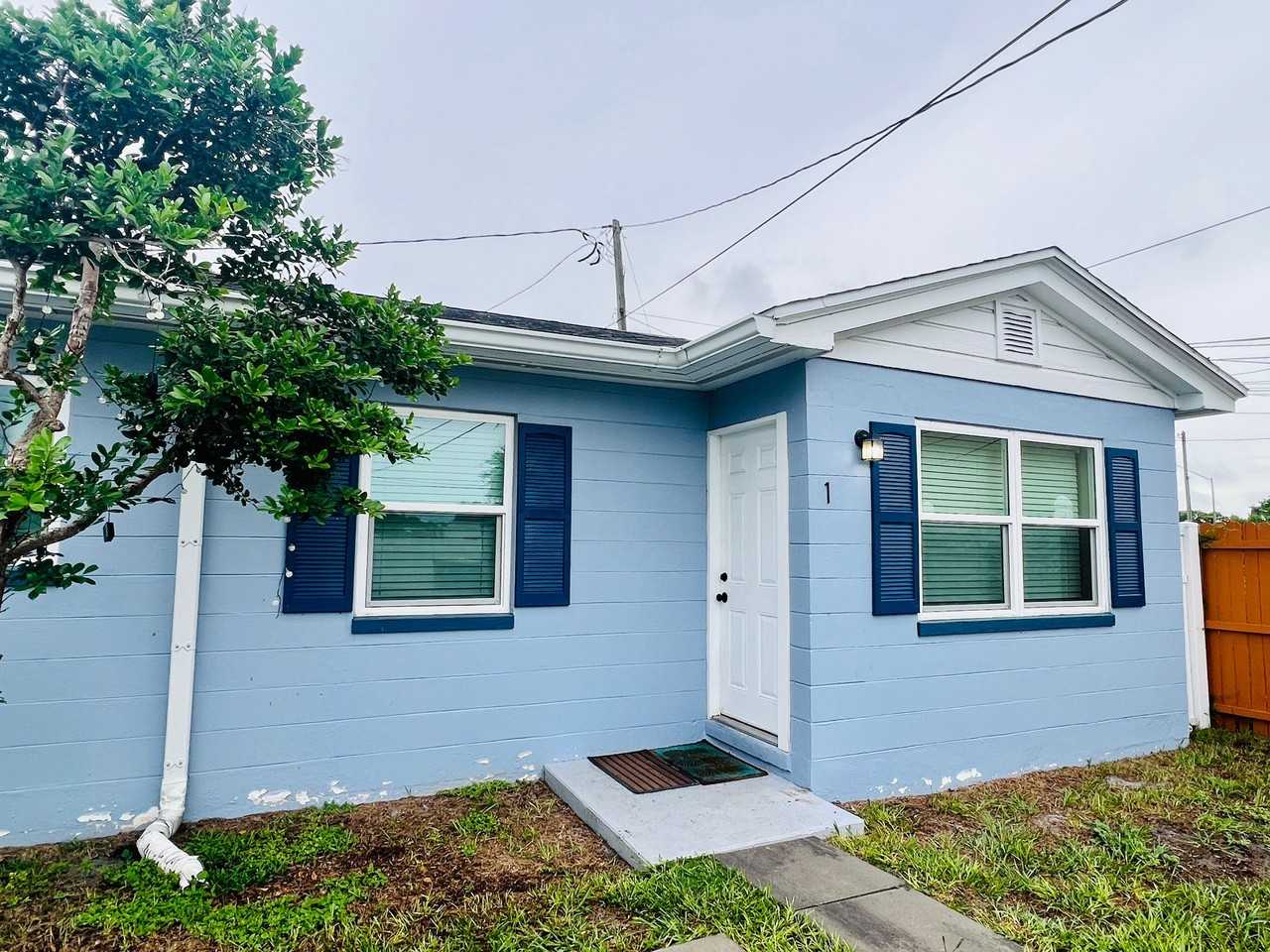 401 S Mars Ave #1 - Photo 3 of 25