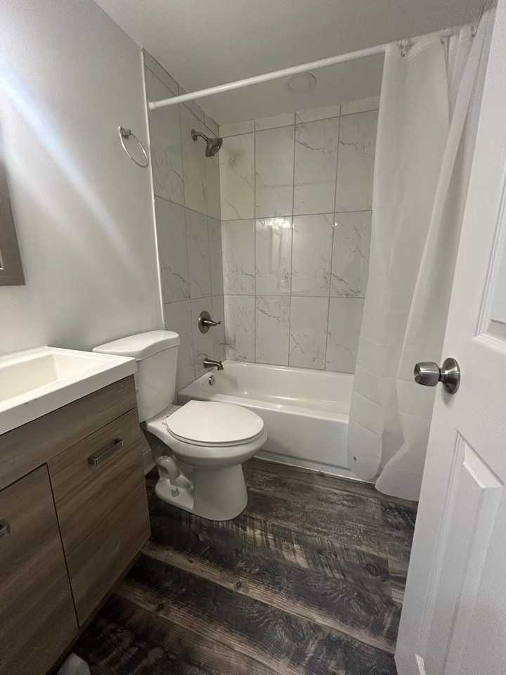 1847 Druid Hill Ave #B - Photo 7 of 11