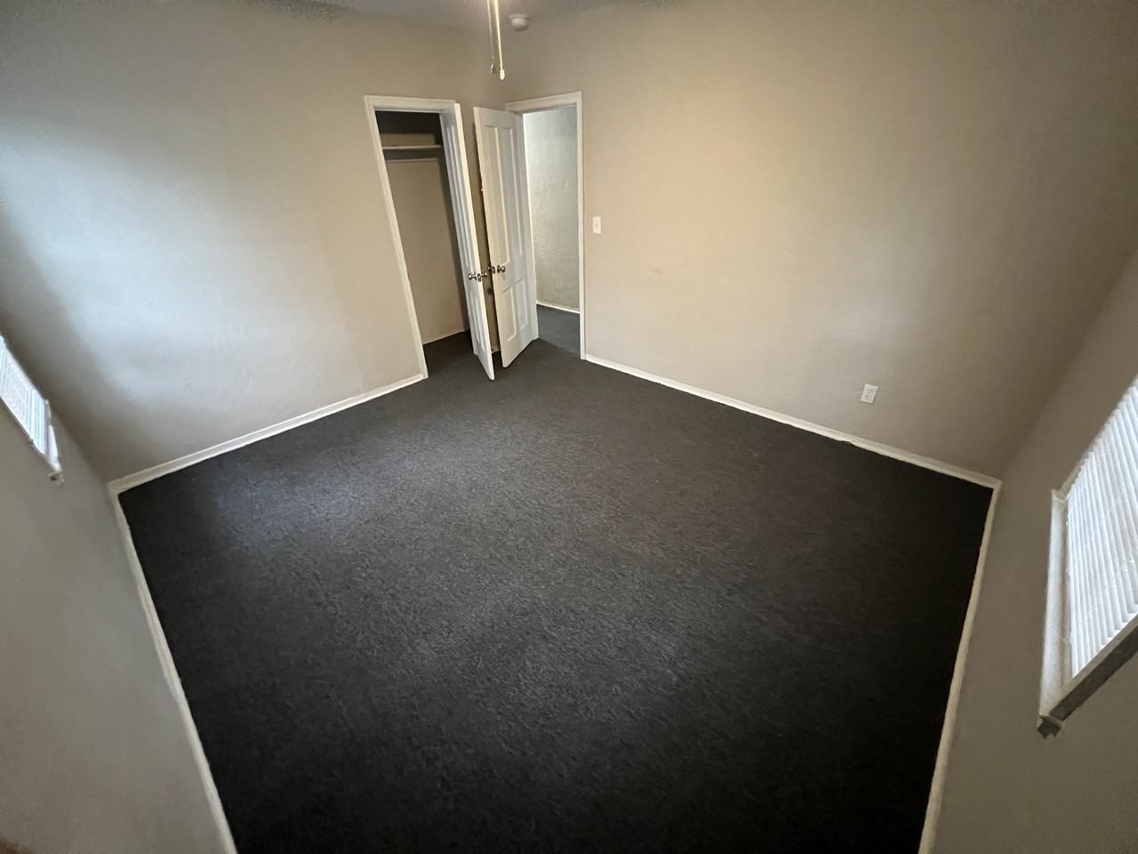 3602 Norwich St - Photo 4 of 12