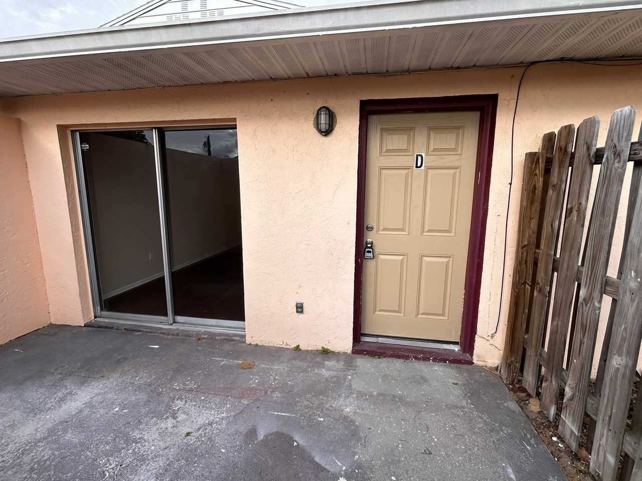 5175 Se 31st St #D - Photo 2 of 13