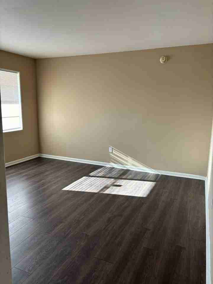 2516 Kensington Dr E - Photo 7 of 13