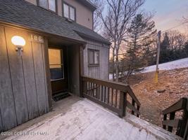 featured image of 186 Sunbird Way