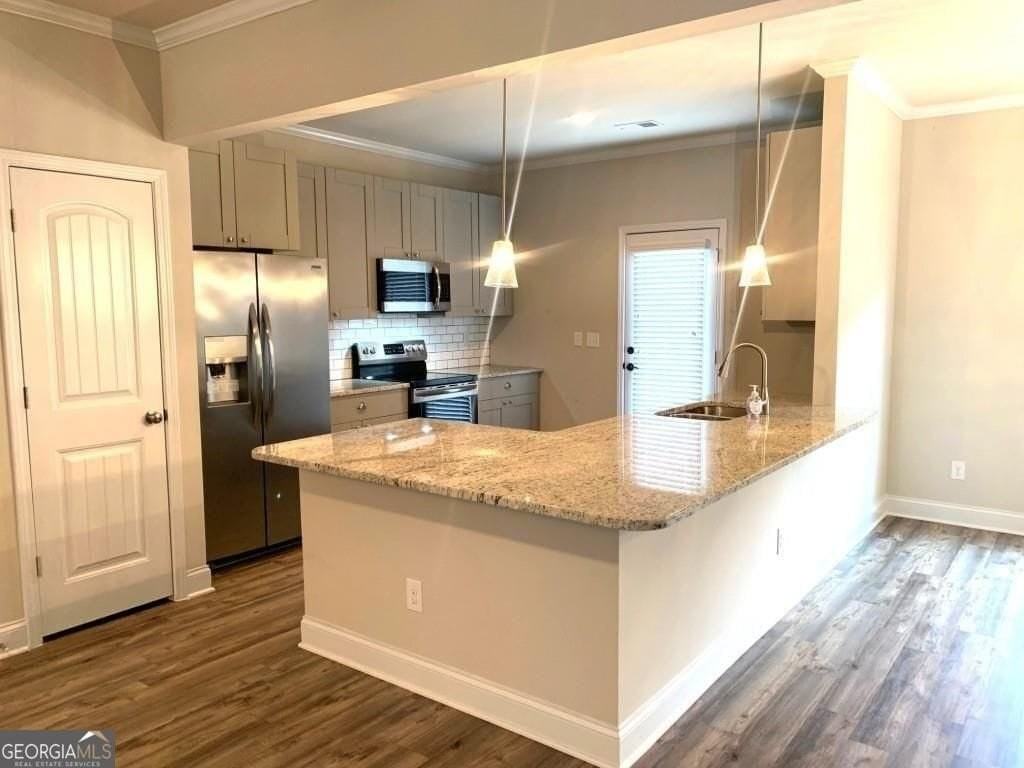 7702 Fawn Cir - Photo 3 of 16