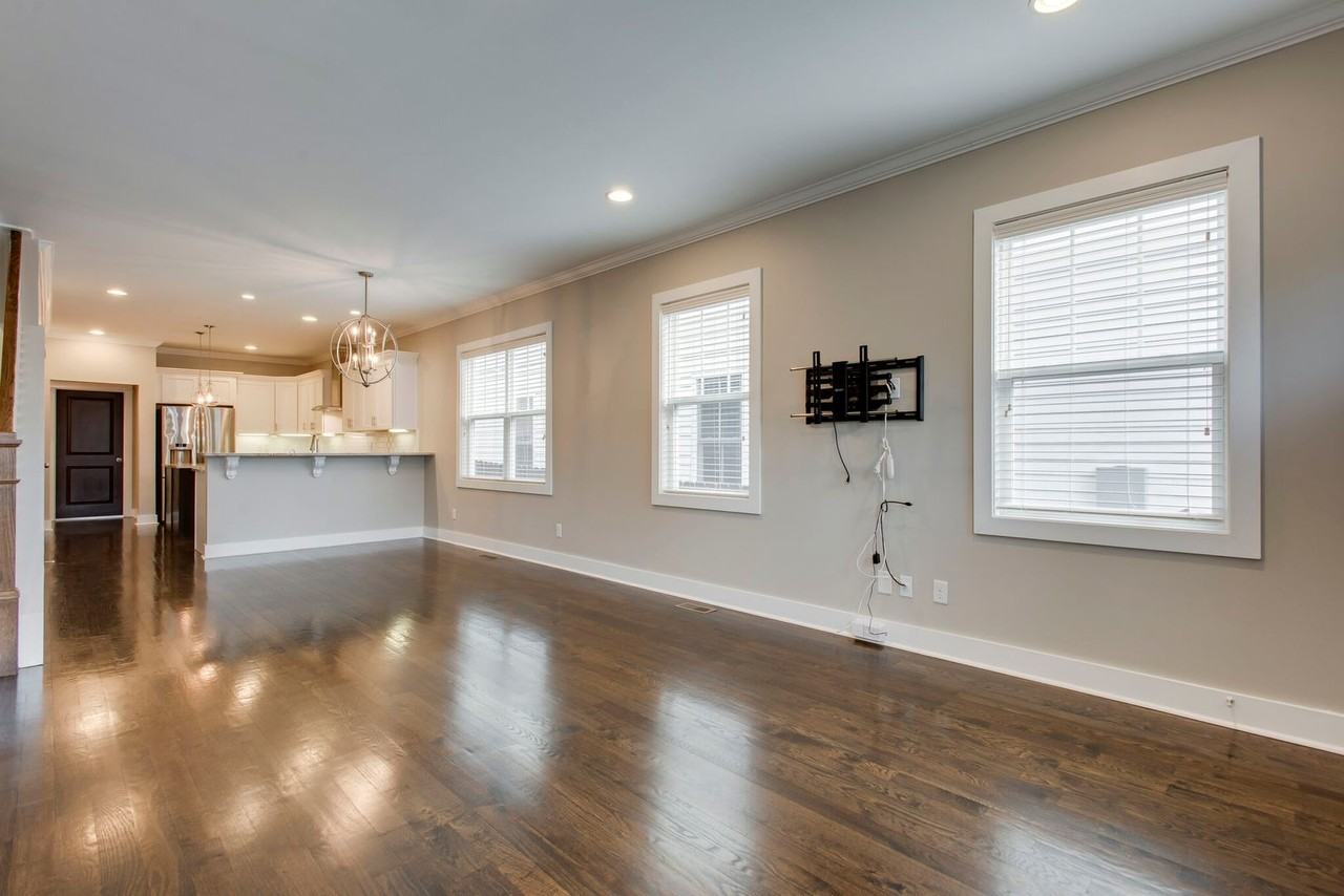 1726 4th Ave N - Photo 4 of 27